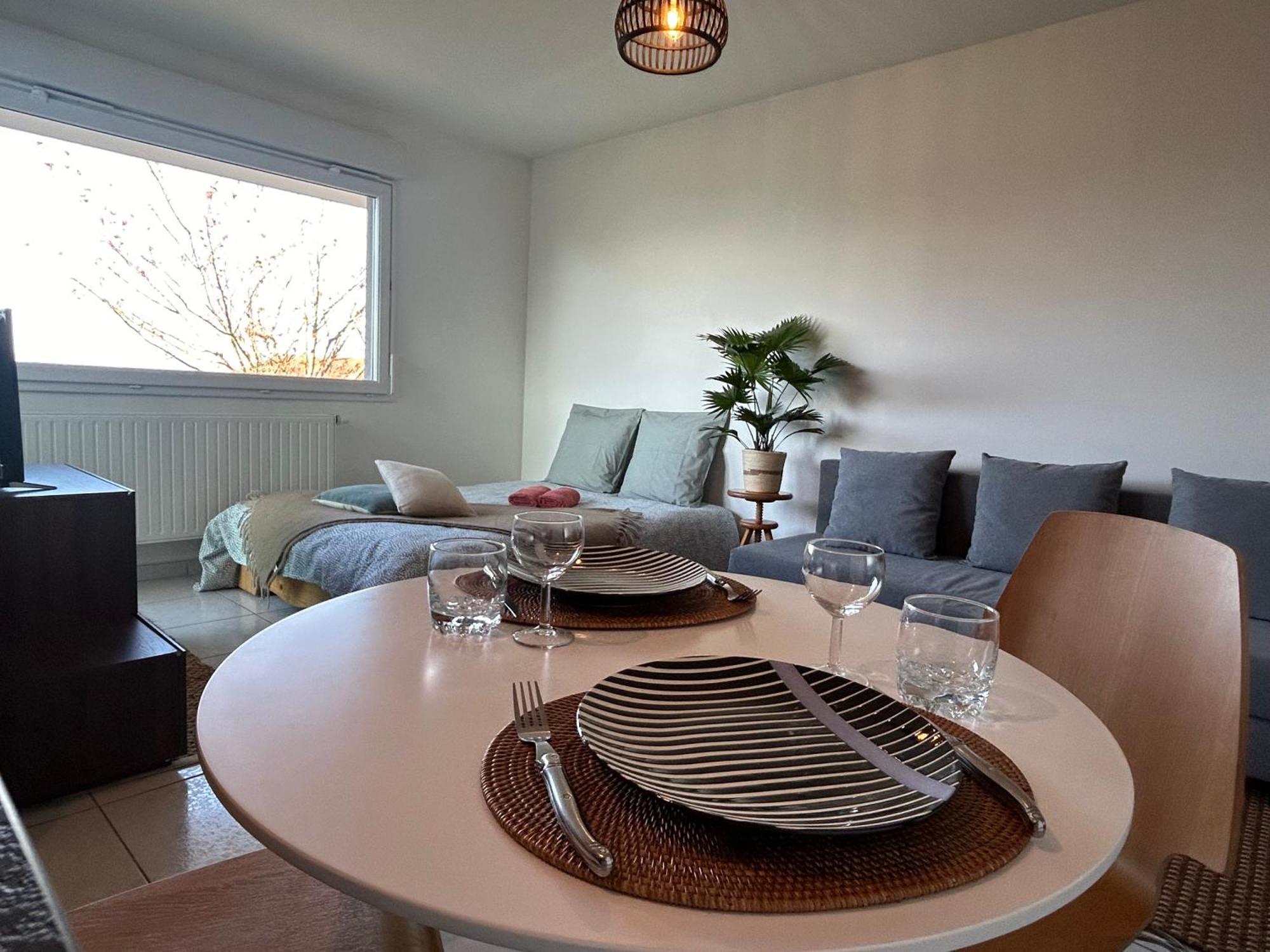 Jolie Vue Au Calme Apartment เอวิยงเลบานส์ ภายนอก รูปภาพ